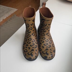 Hunter Leopard Print Winter & Rain Boots Size 8
